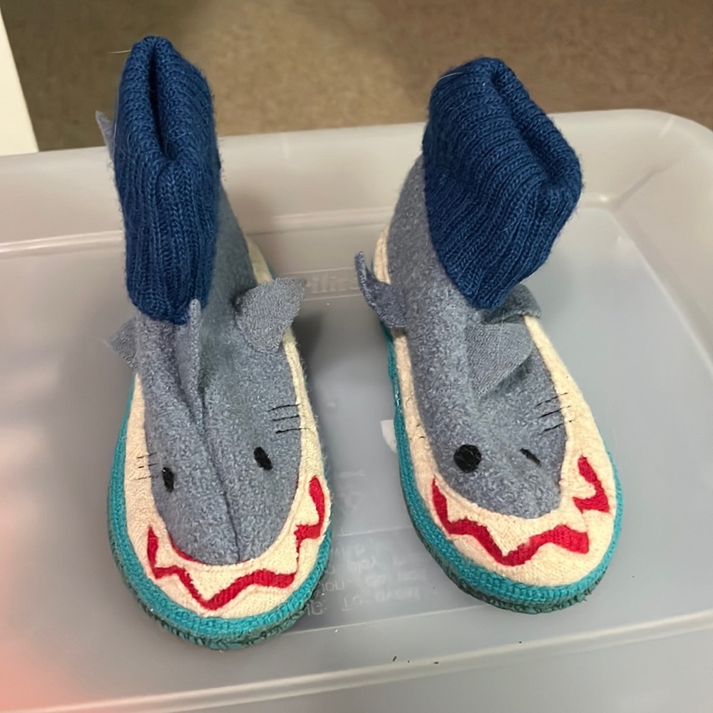 Garnet Hill kids shark slippers